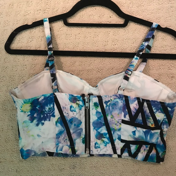 NBD Caged Bustier Crop Top - Picture 3 of 3